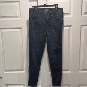Democracy’s Signature “Ab”solution Jeans - like new
